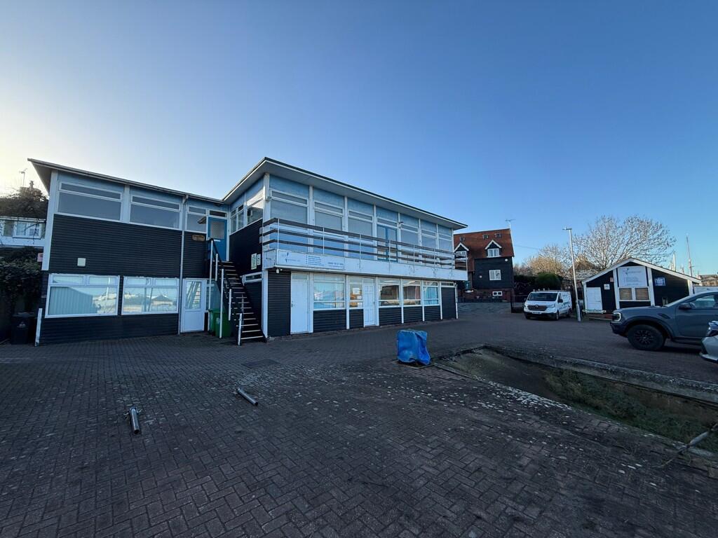 Main image of property: Bath Place Wharf, Downs Road, Maldon, Essex, CM9