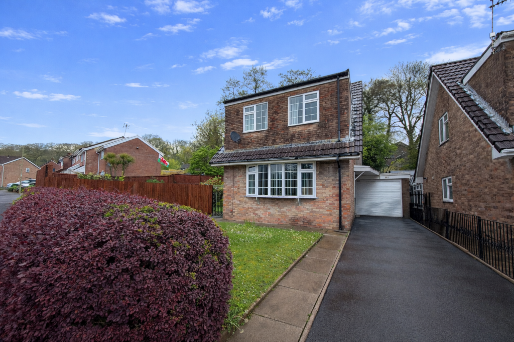 Main image of property: Tylcha Fach Estate, Tonyrefail