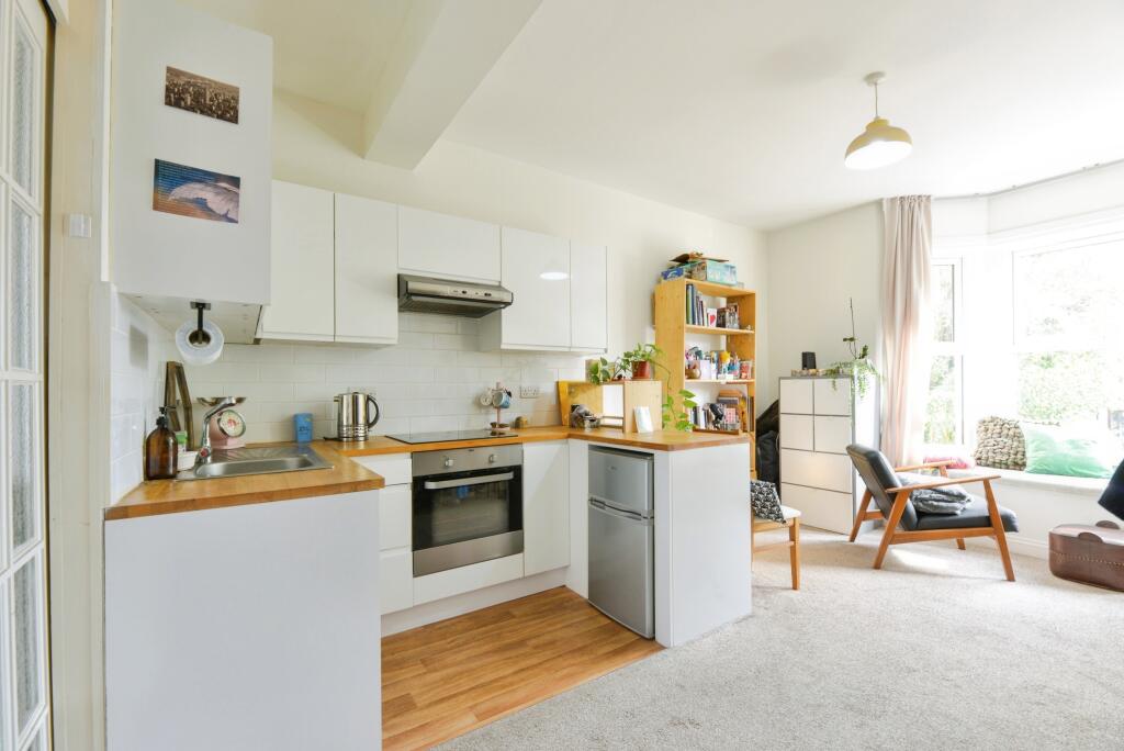 23 Granville Road, St. Albans, AL1 - View 3