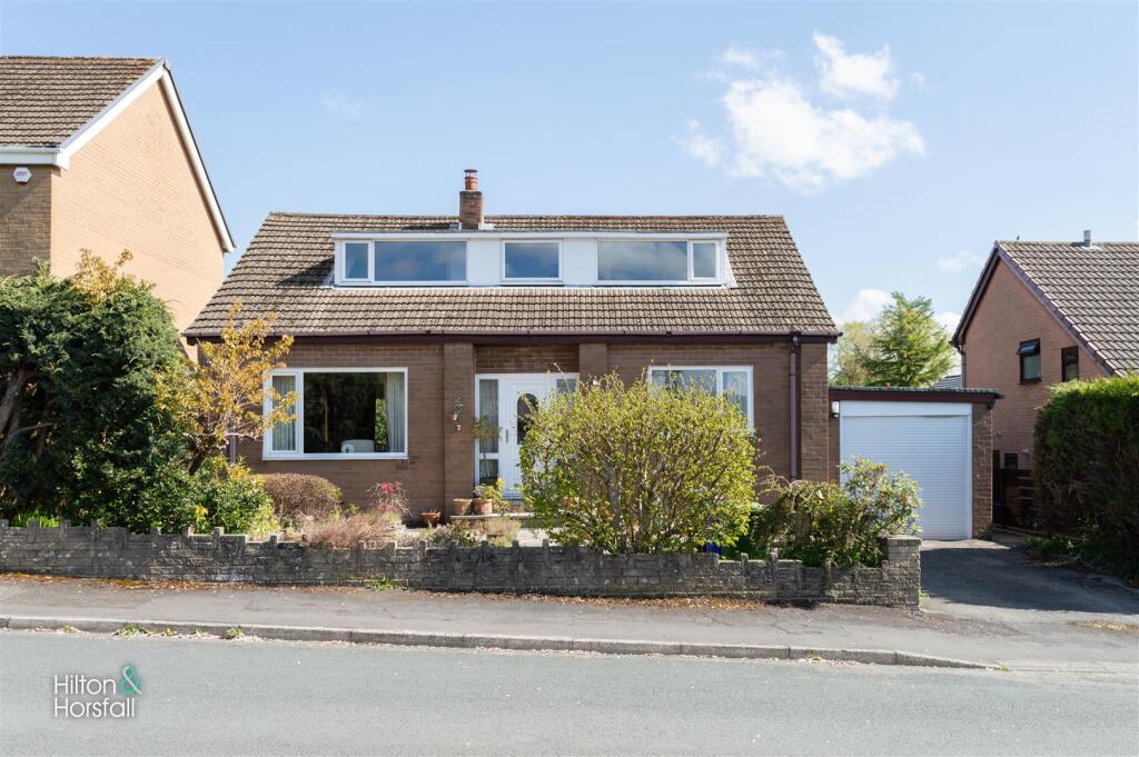 3-bed detached on Uplands Drive, Fence, £310,000
