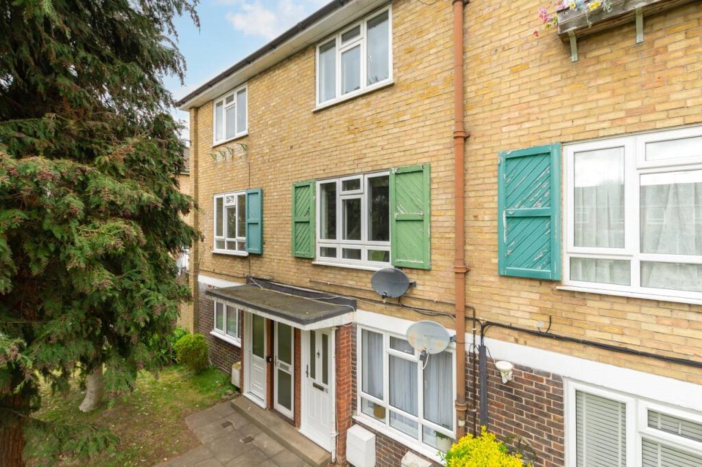 2-bed house on Worcester Road, Sutton, SM2, £285,000
