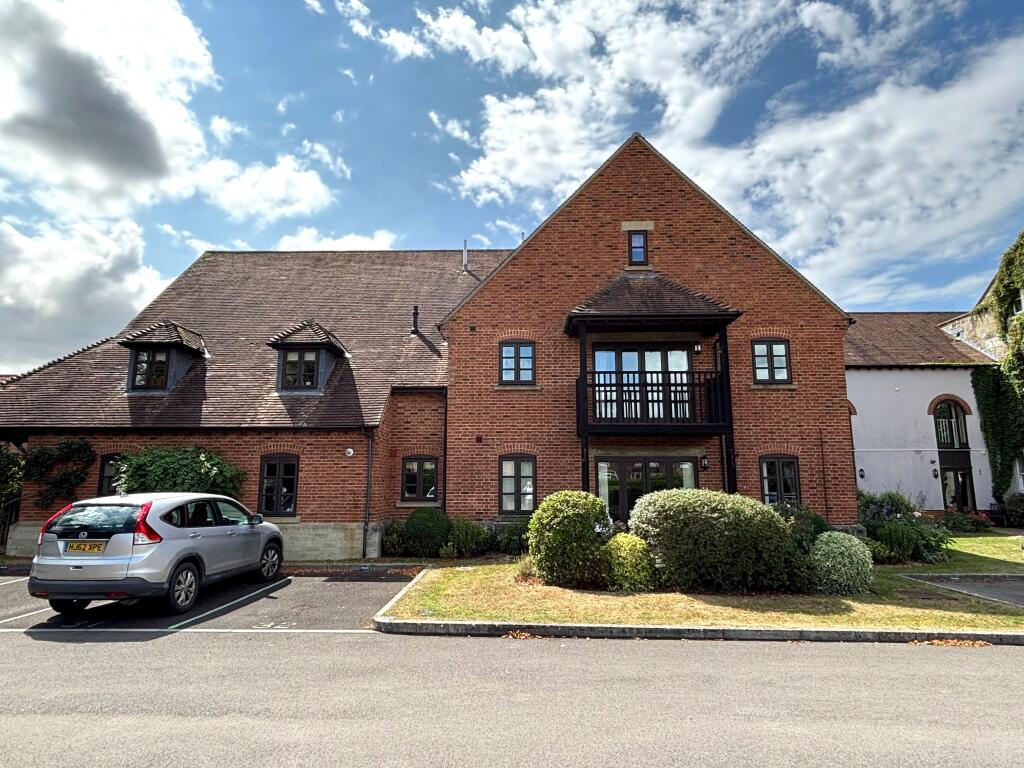 Main image of property: Motcombe Grange , Motcombe, Shaftesbury