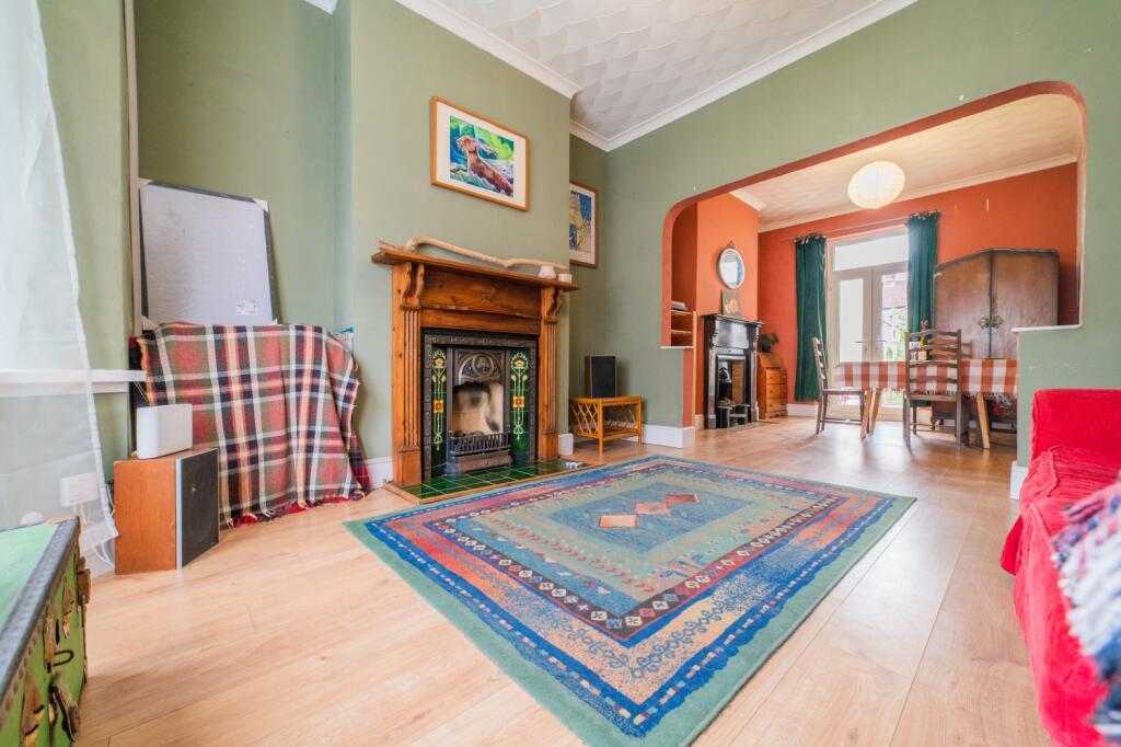 House in Cardiff, Adamsdown - More