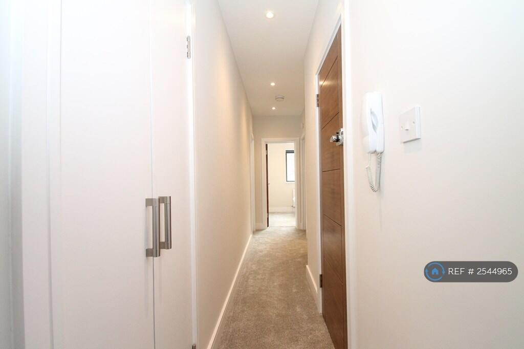 Apartment in London, Friern Barnet - View 5