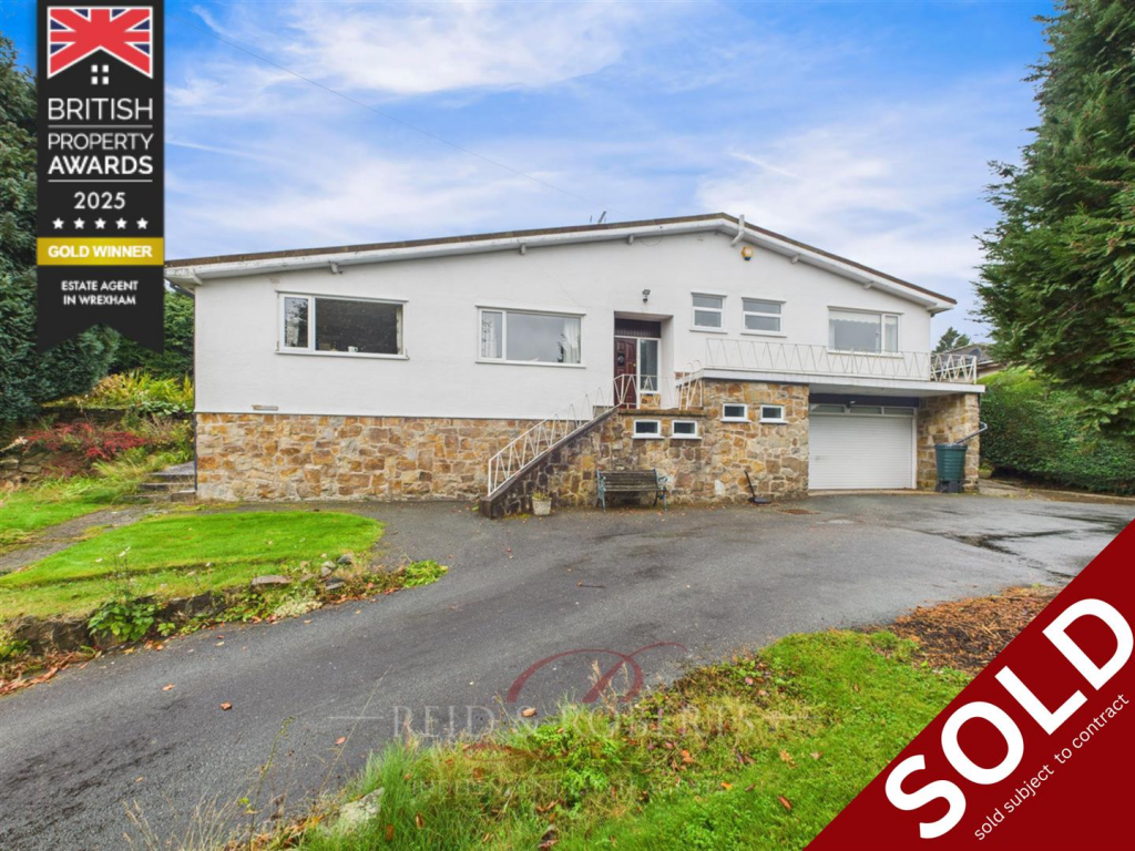 2-bed detached on Smithy Lane, Pentre Bychan, Wrexham, £400,000