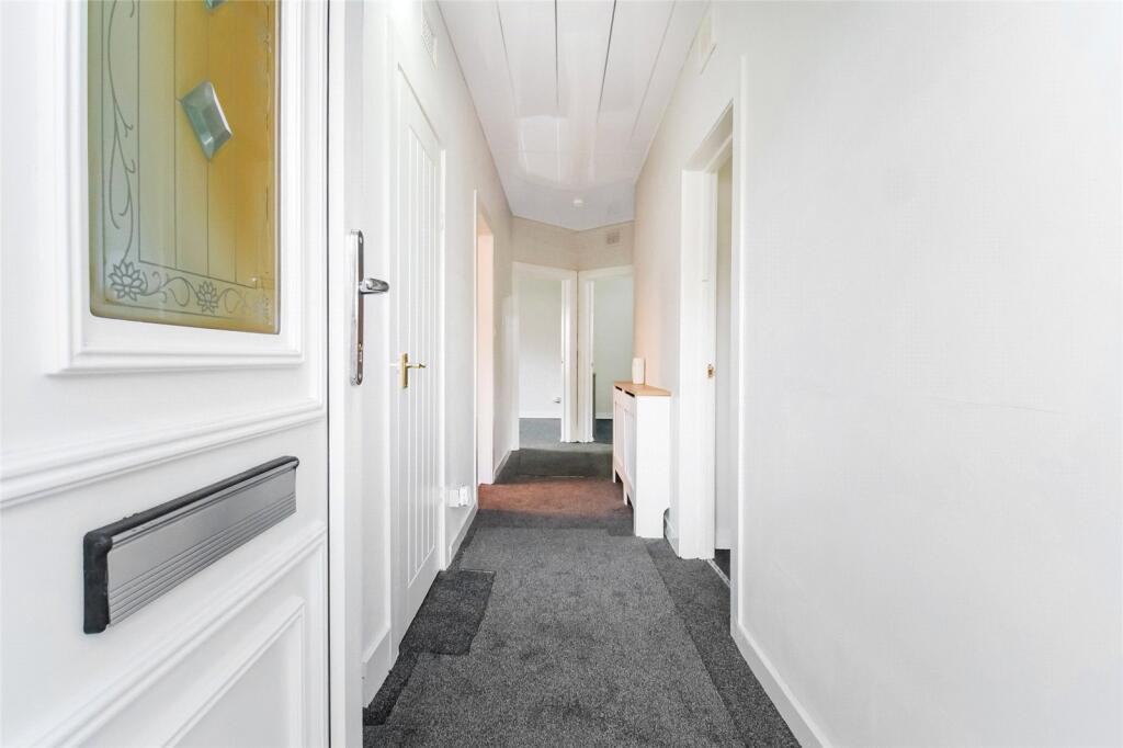 Apartment in Glasgow, Crookston Home, Househillwood - View 5