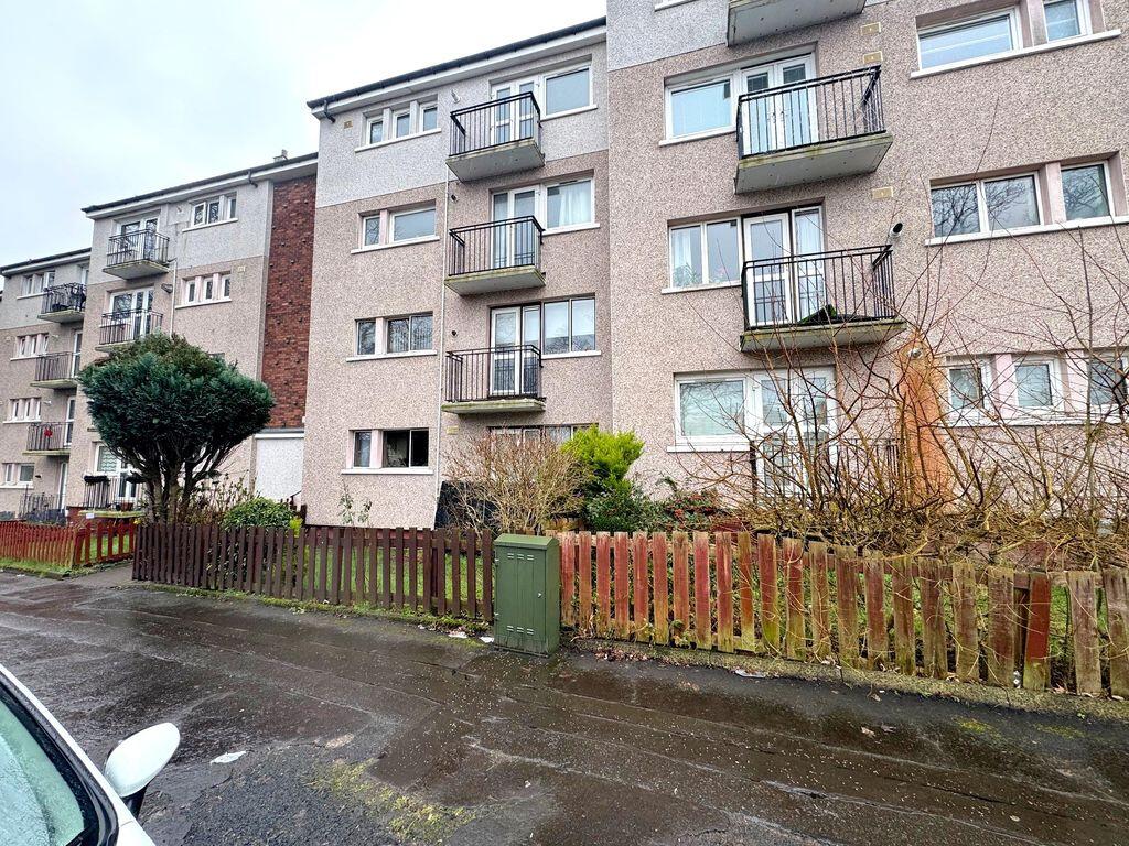 2-bed flat on Berryknowes Road, Glasgow, £95,000
