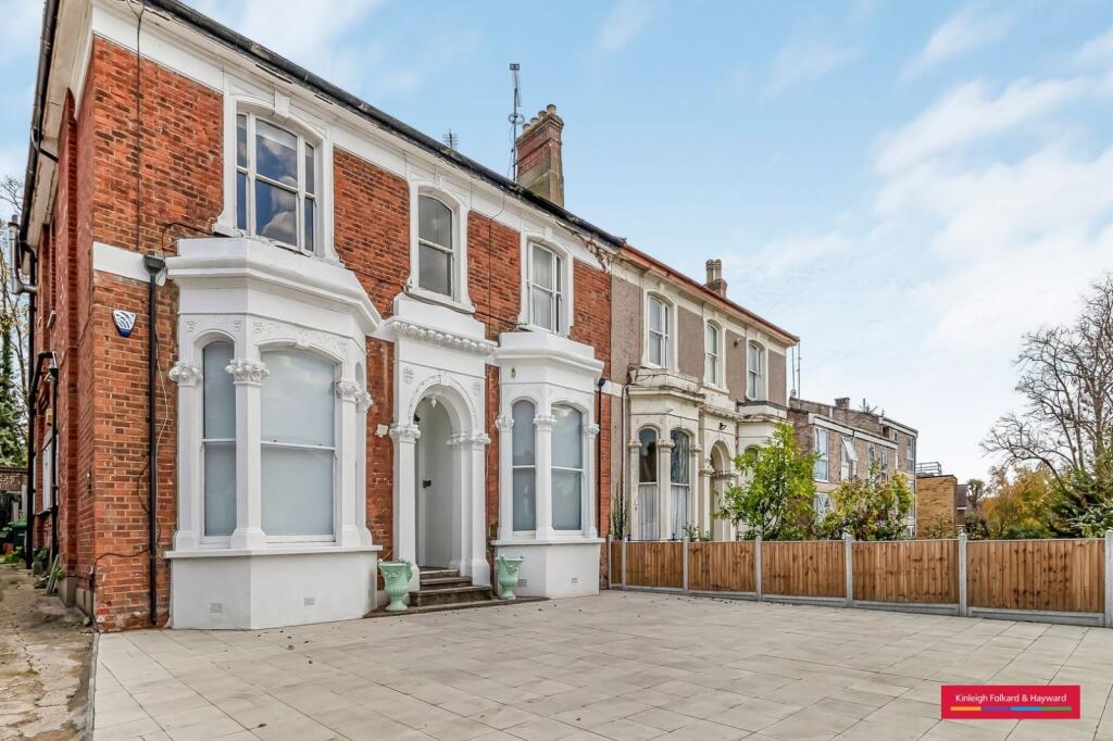 Main image of property: Nether Street, London, N12