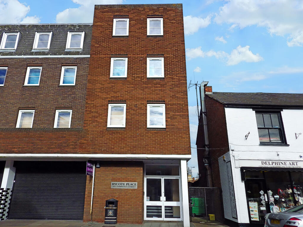 Main image of property: 38 Cambridge Street, Aylesbury, Buckinghamshire