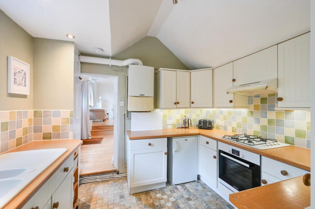 House in Kingston upon Thames - View 5