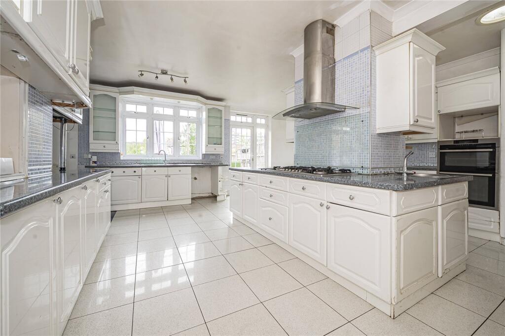 House in New Malden - View 5