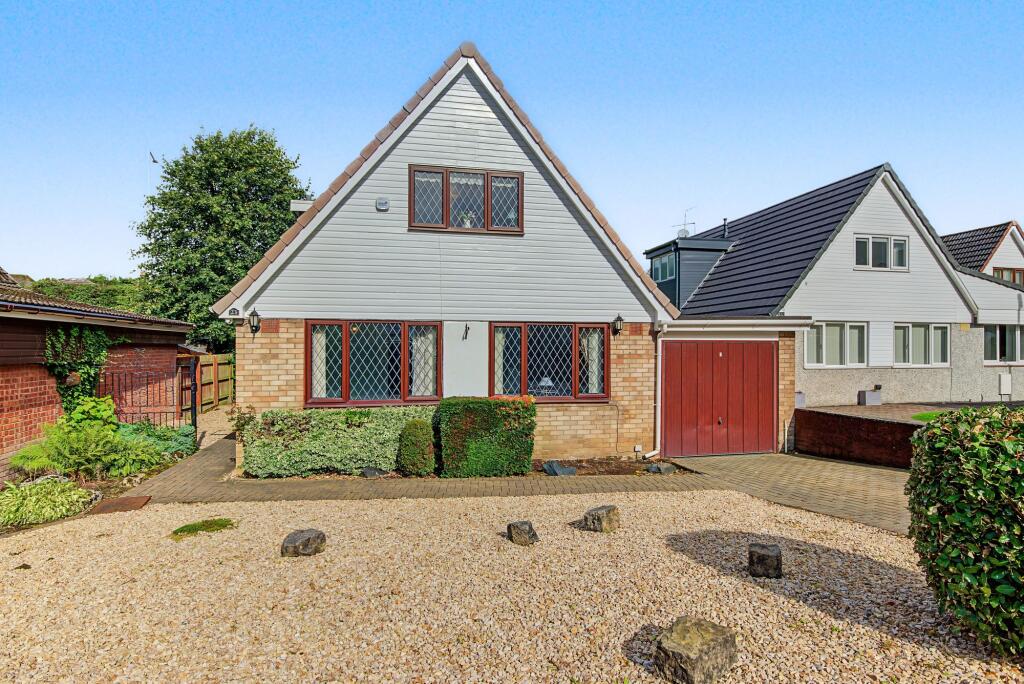 Main image of property: 23 Woodlands Grove, Kilmarnock, KA3 1TY