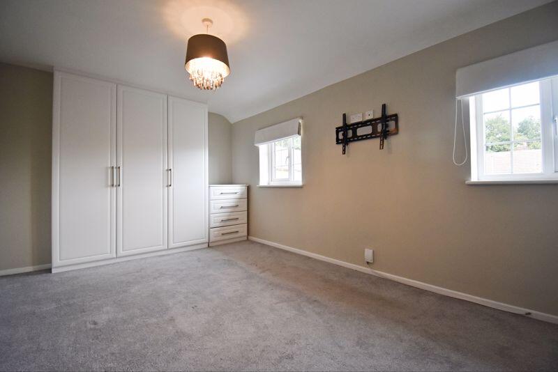 House in Basingstoke and Deane, Basingstoke - More