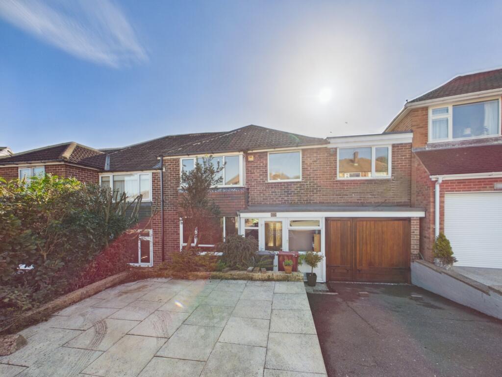 Main image of property: Holmesdale Road, Dronfield, Derbyshire, S18