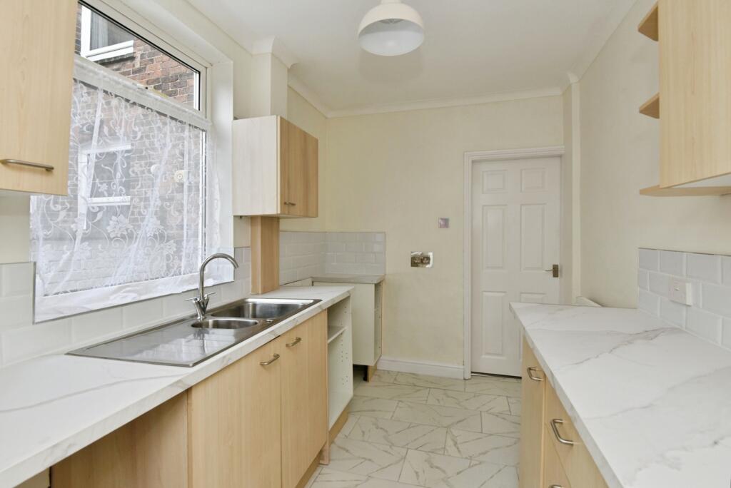 House in Stoke-on-Trent, Line Houses - View 3