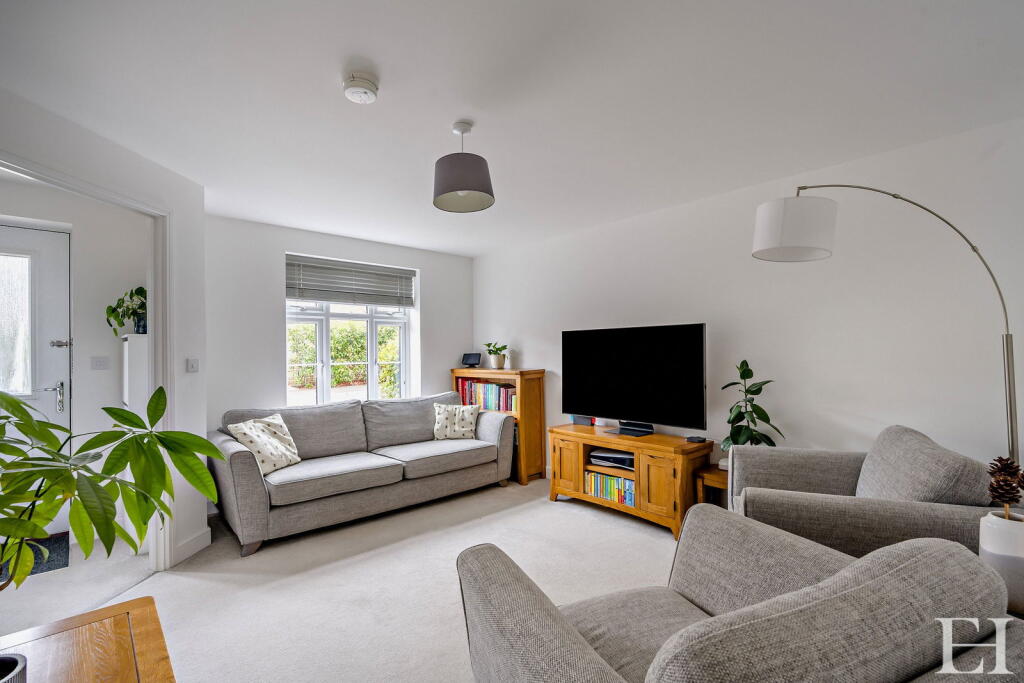 House in Ipswich - View 3
