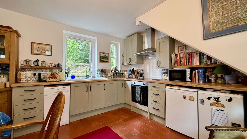 House in Talsarnau, Gwynedd - More