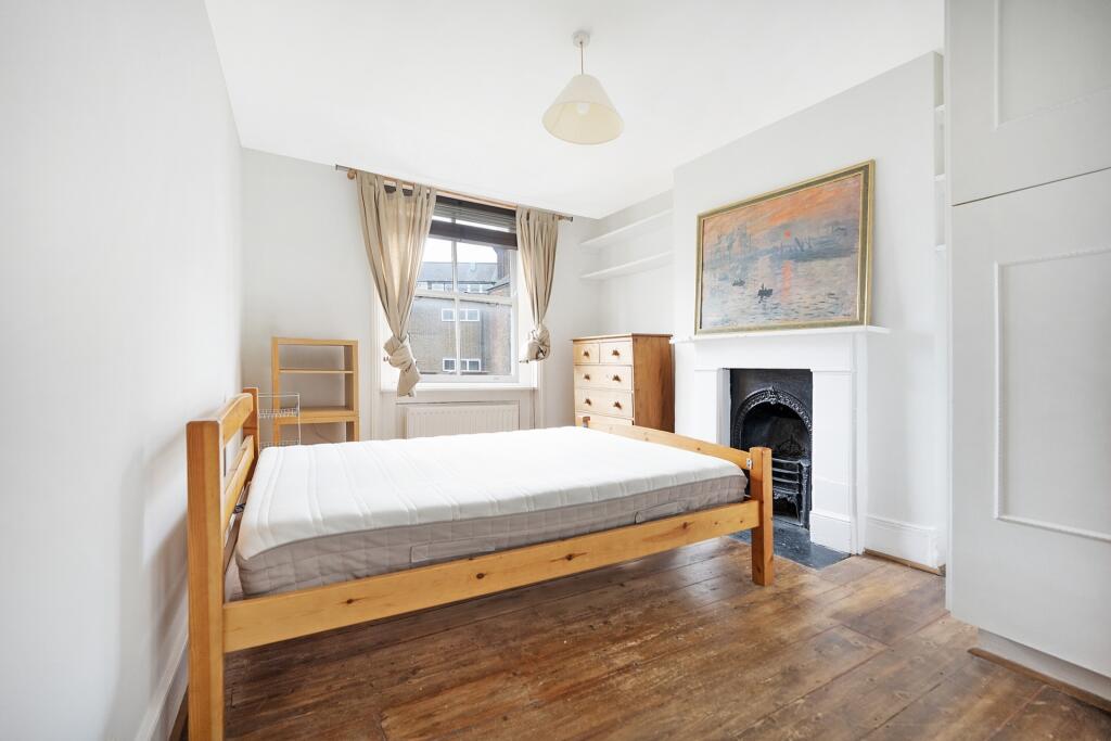 Apartment in London - More