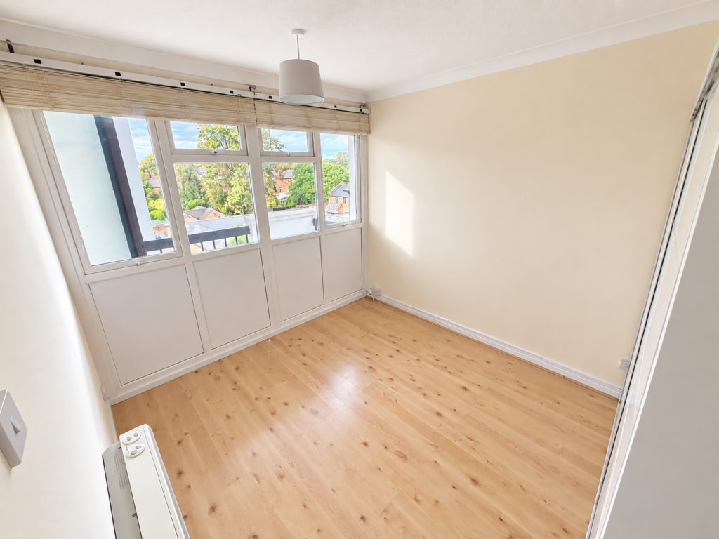 Apartment in Warwick, Milverton, Royal Leamington Spa - View 4
