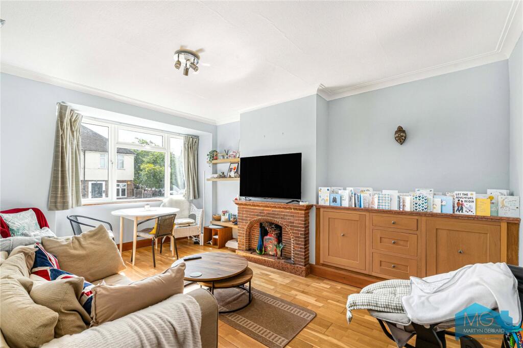 Main image of property: Eversleigh Road, London, N3