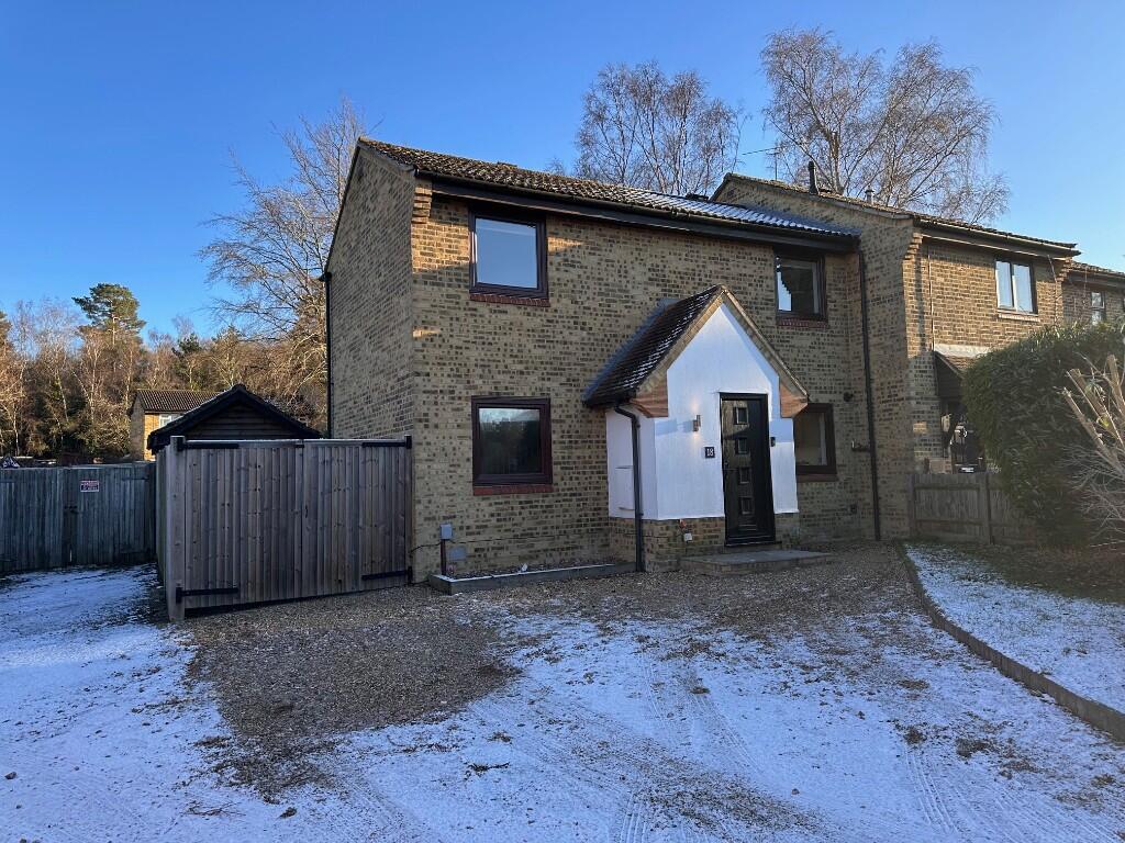 Main image of property: Pewsey Vale, Bracknell, Berkshire, RG12