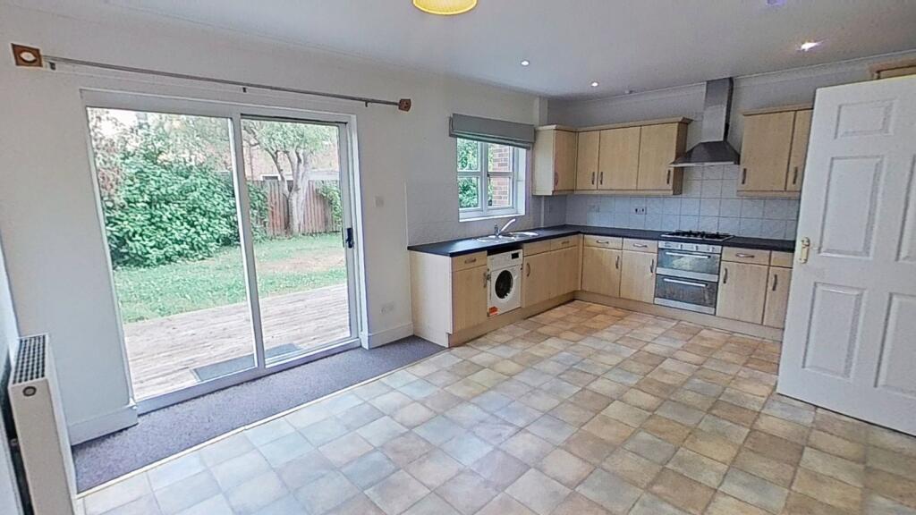 Silverknowes Eastway, Edinburgh, EH4