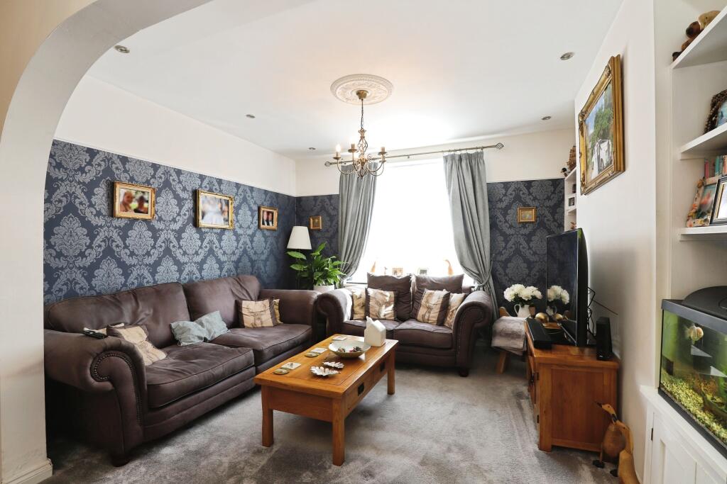 House in South Kesteven, Grantham - View 2