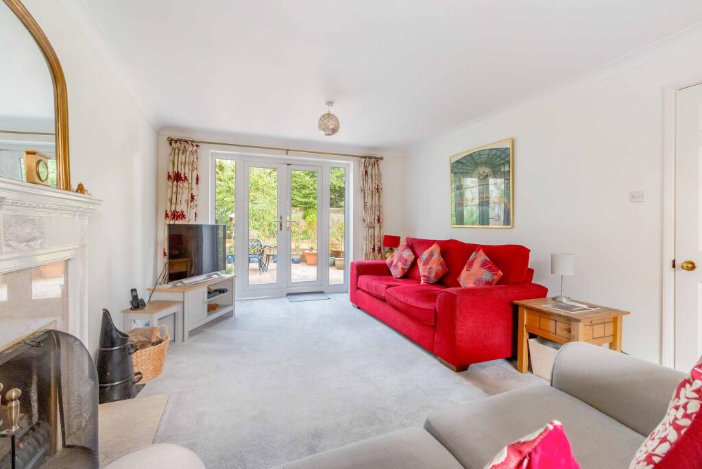 House in Tonbridge - More