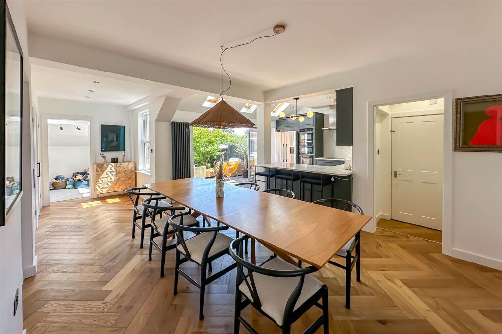 House in Harpenden, Southdown - View 3