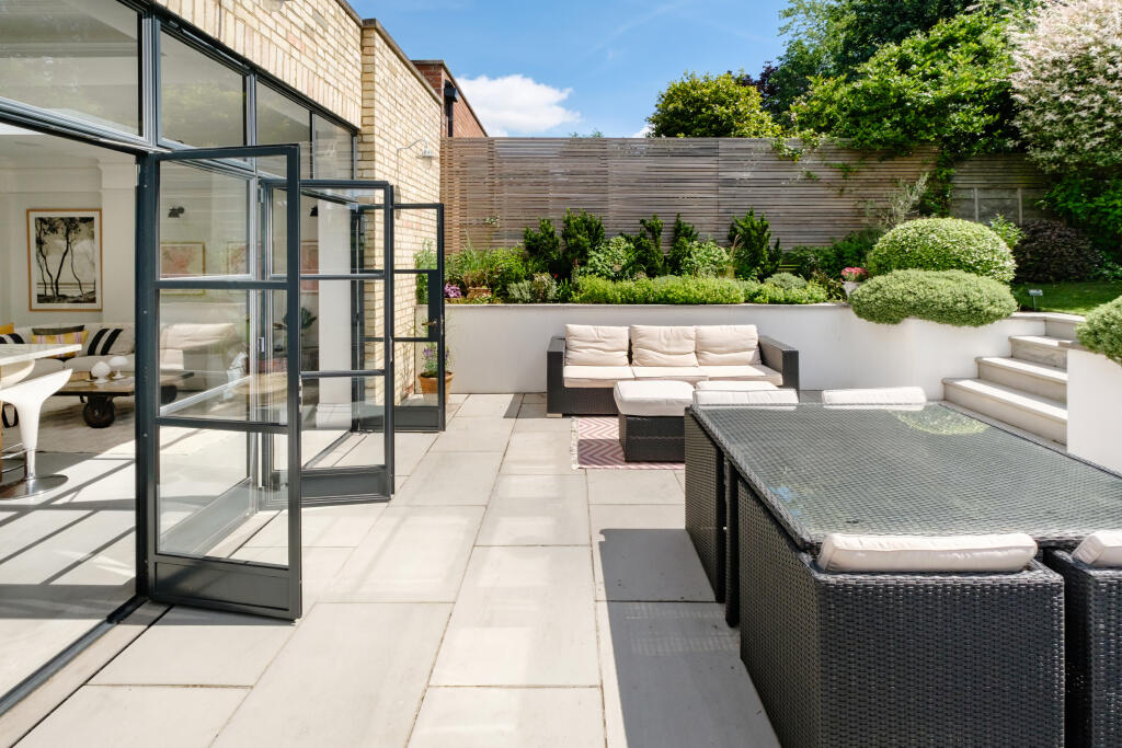 House in London - View 4