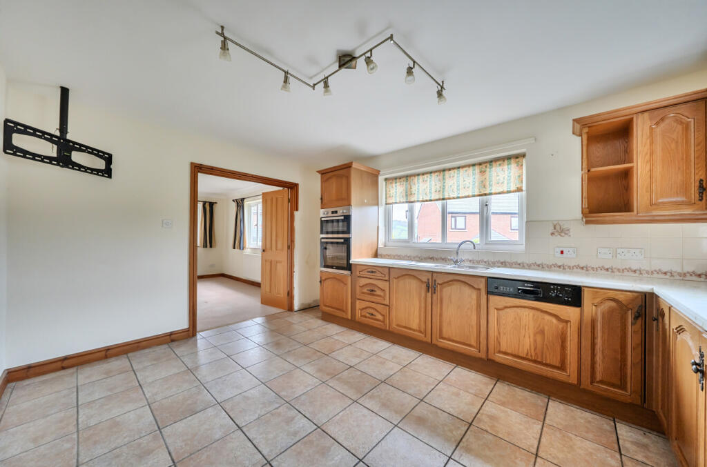 House in Shrewsbury - View 2