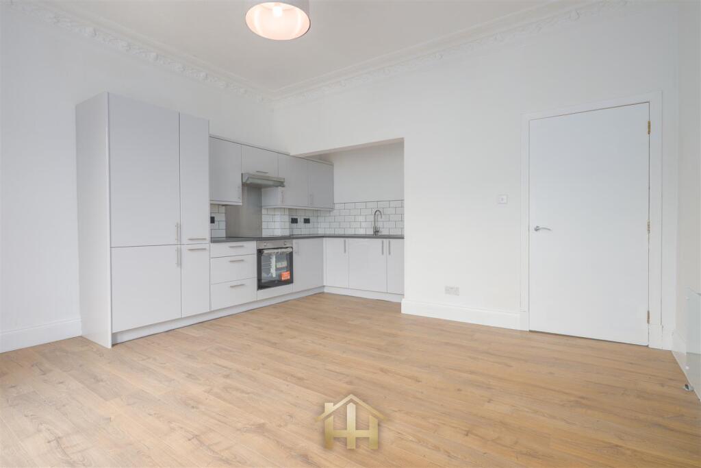 Apartment in Dundee - More