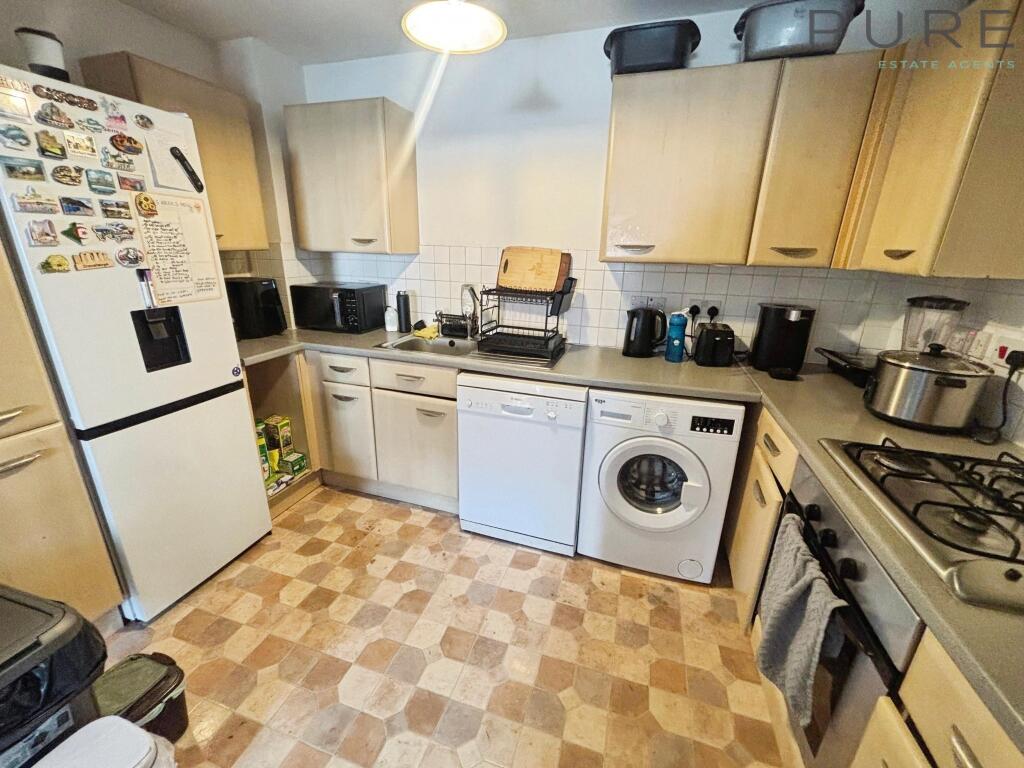 Apartment in Southampton, Hollybrook - View 4