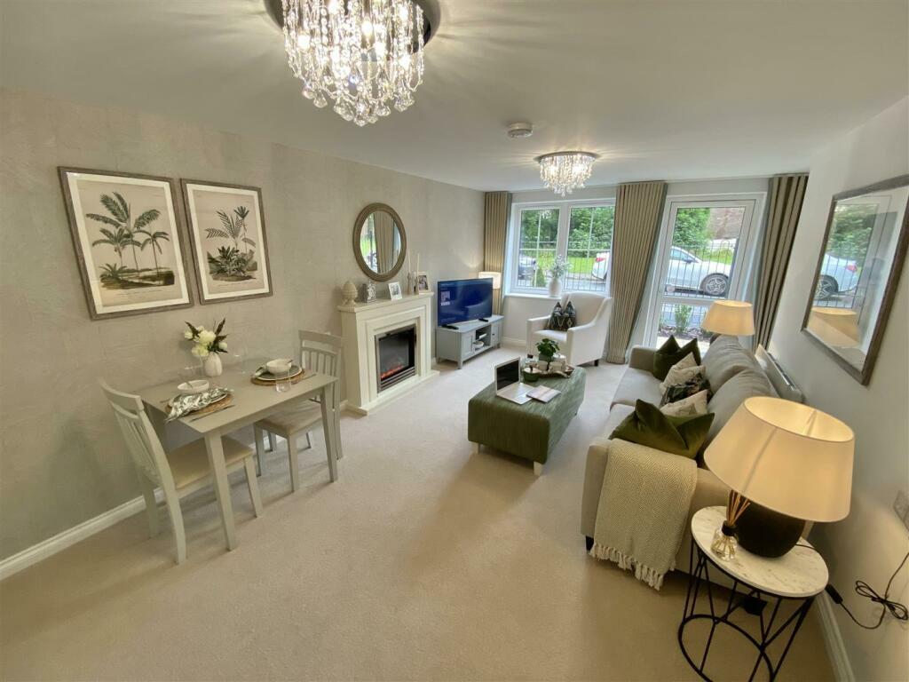 Ford Lodge South Acre Drive , Handforth , Wilmslow , Cheshire , SK9 3HR - View 4