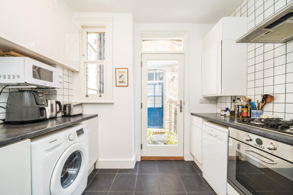 Apartment in London - View 4