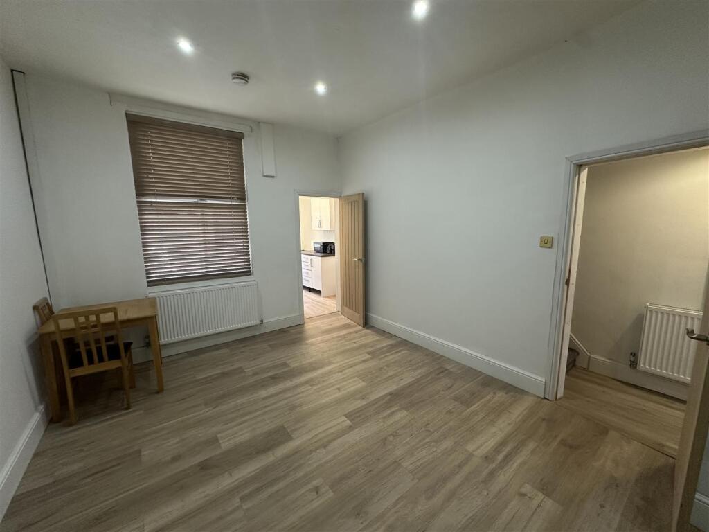House in Preston - View 4