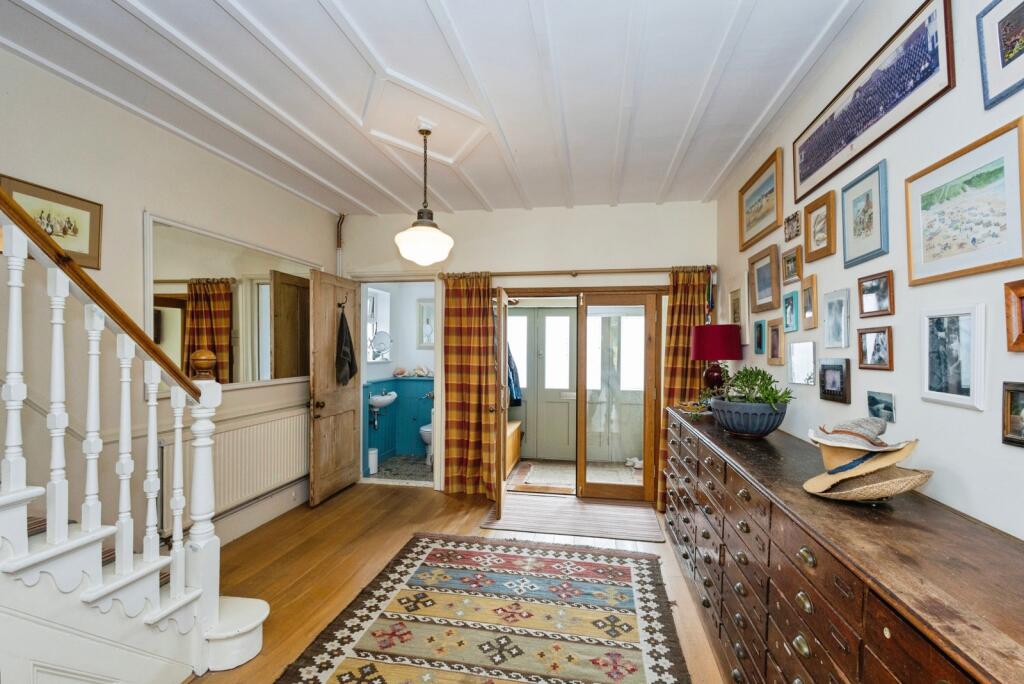 House in Portsmouth - View 2