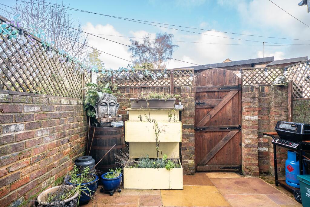 Additional image 13 of High Street, Markyate, AL3