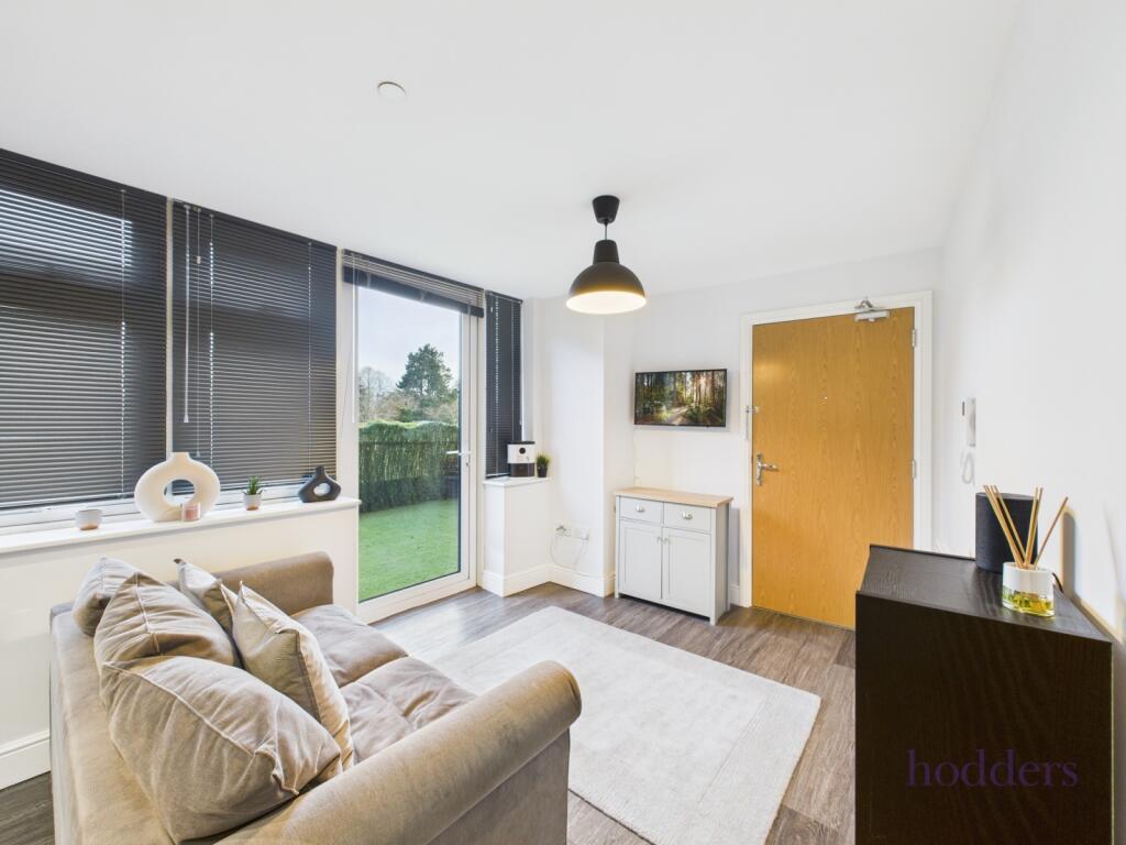 Chertsey, Surrey, KT16 photo 2