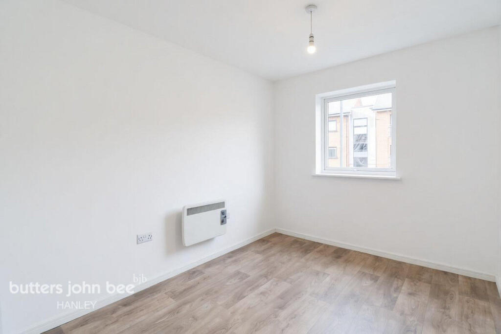 Apartment in Stoke-on-Trent, Lock 38, Etruria - More