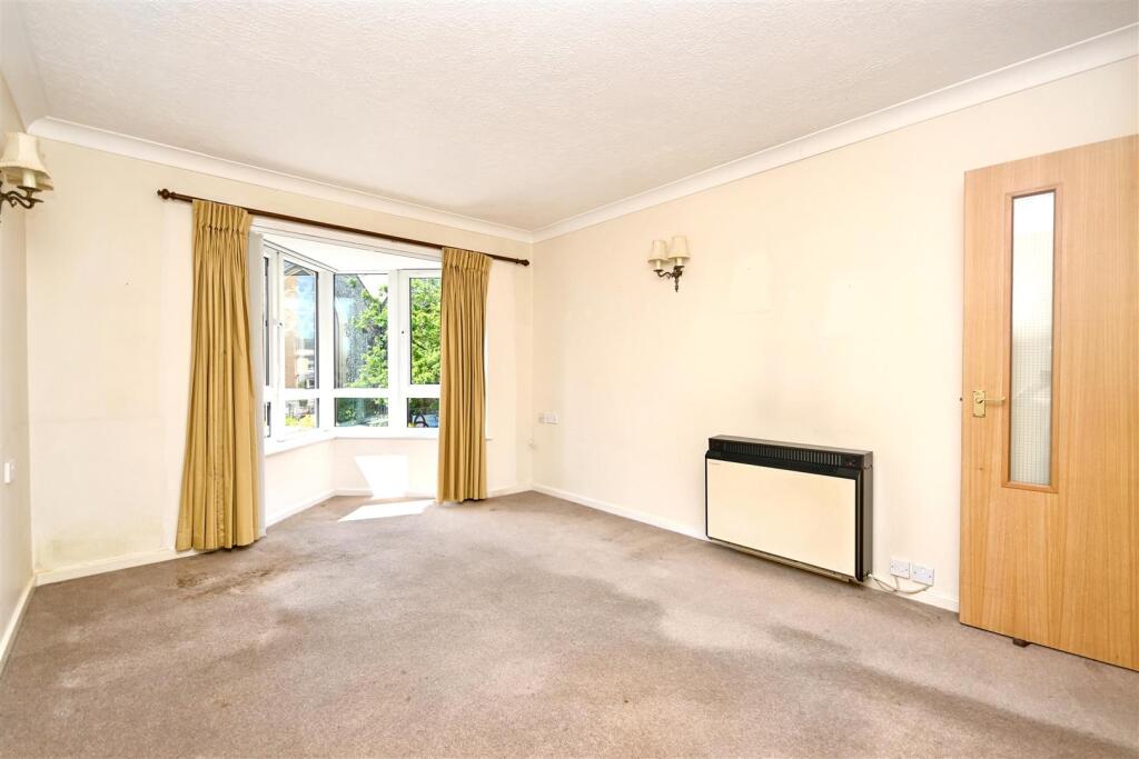 Apartment in Eastbourne, Seaside, Roselands - View 5