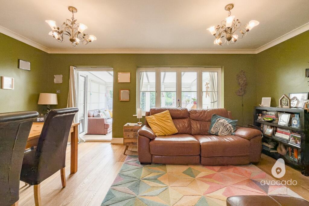 Lyon Oaks, Warfield, Bracknell, Berkshire, RG42 2PX - View 6