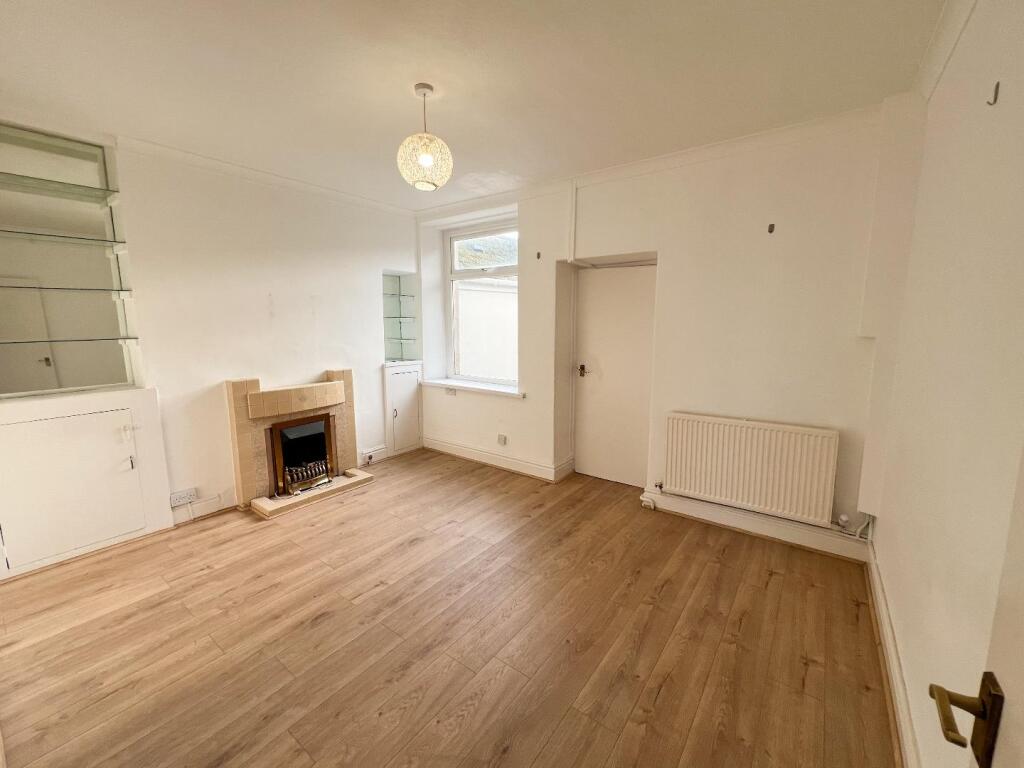 Cemetery Road, Bridgend, CF31 1NA photo 3