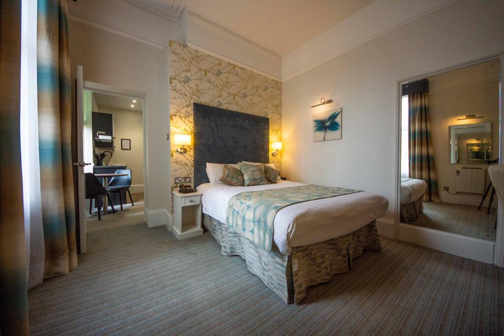 Apartment in Brighton - More