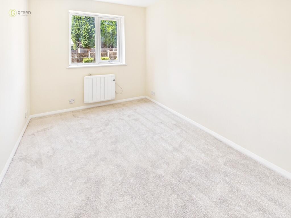 Apartment in Tamworth, Wilnecote - View 6