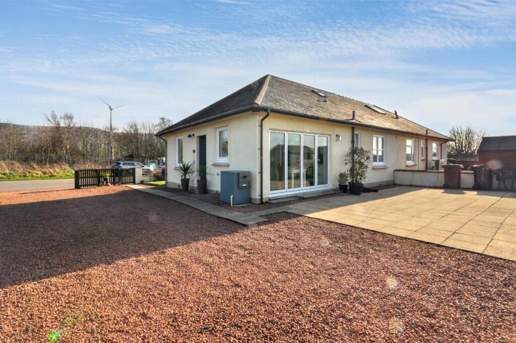 3 Knockavalley, Golf Course Road, Girvan, Ayrshire, KA26 9HZ photo 2