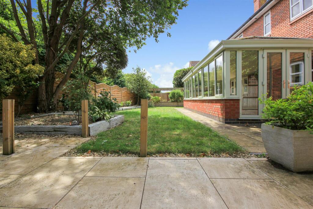 NN10, The Moorlands, Hayway, Rushden - View 2