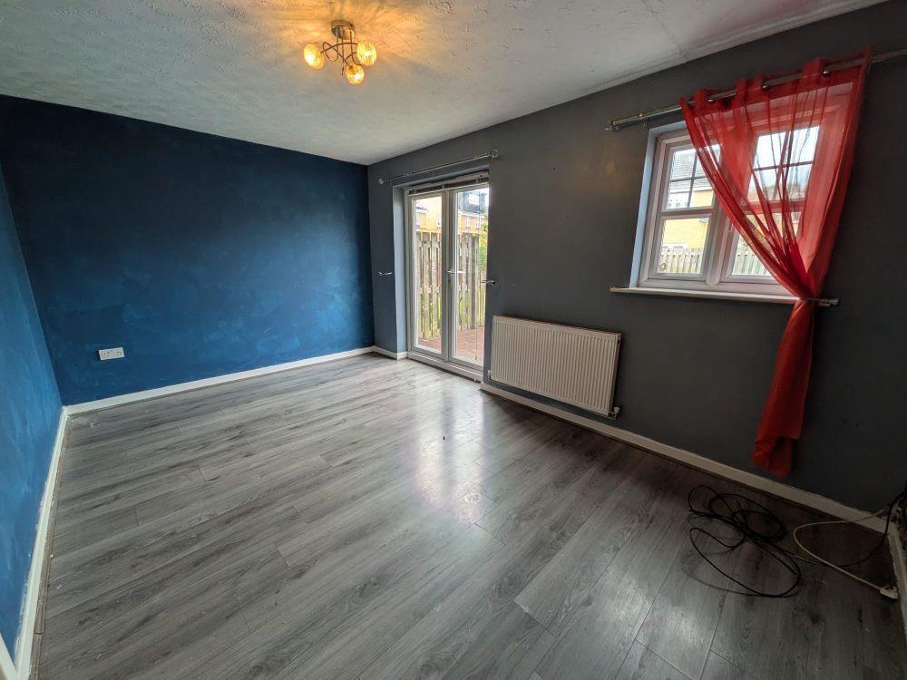 House in Bradford, West Yorkshire - View 2