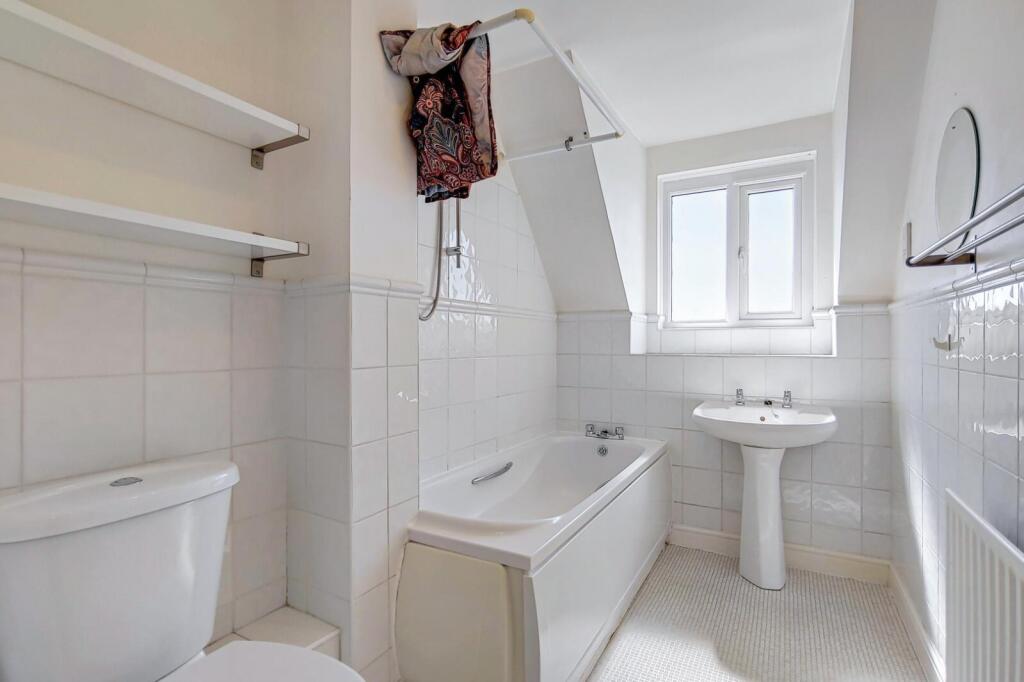 Apartment in London - More