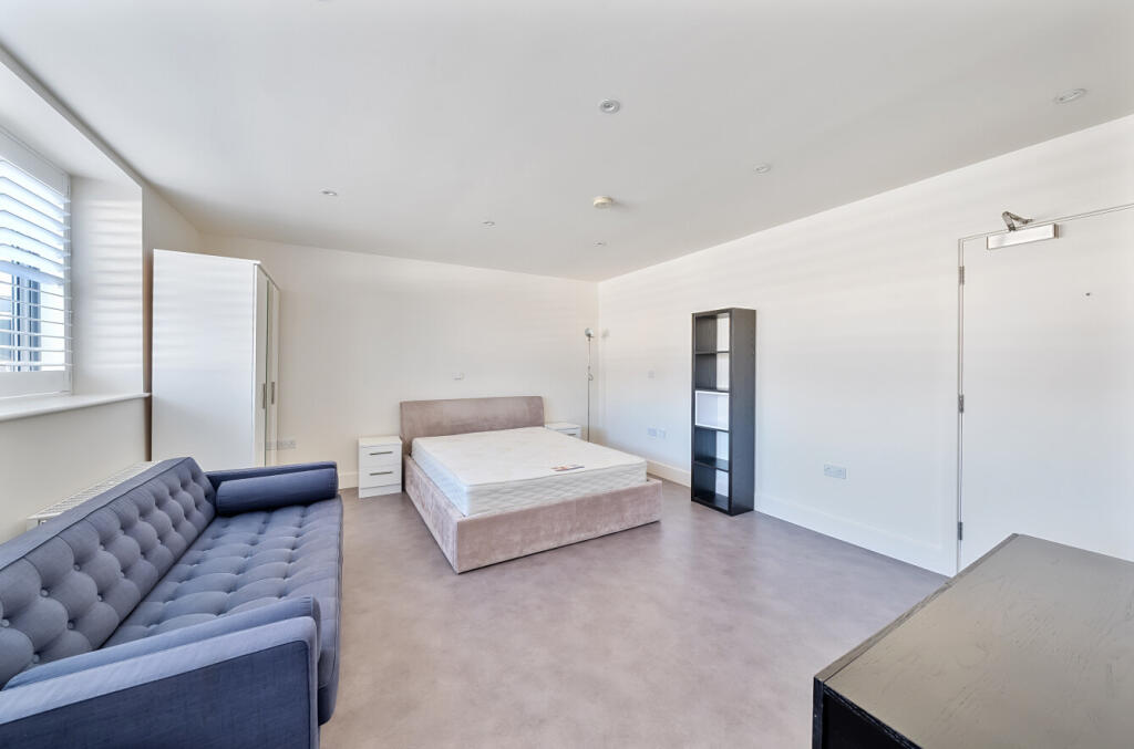 Studio apartment for rent